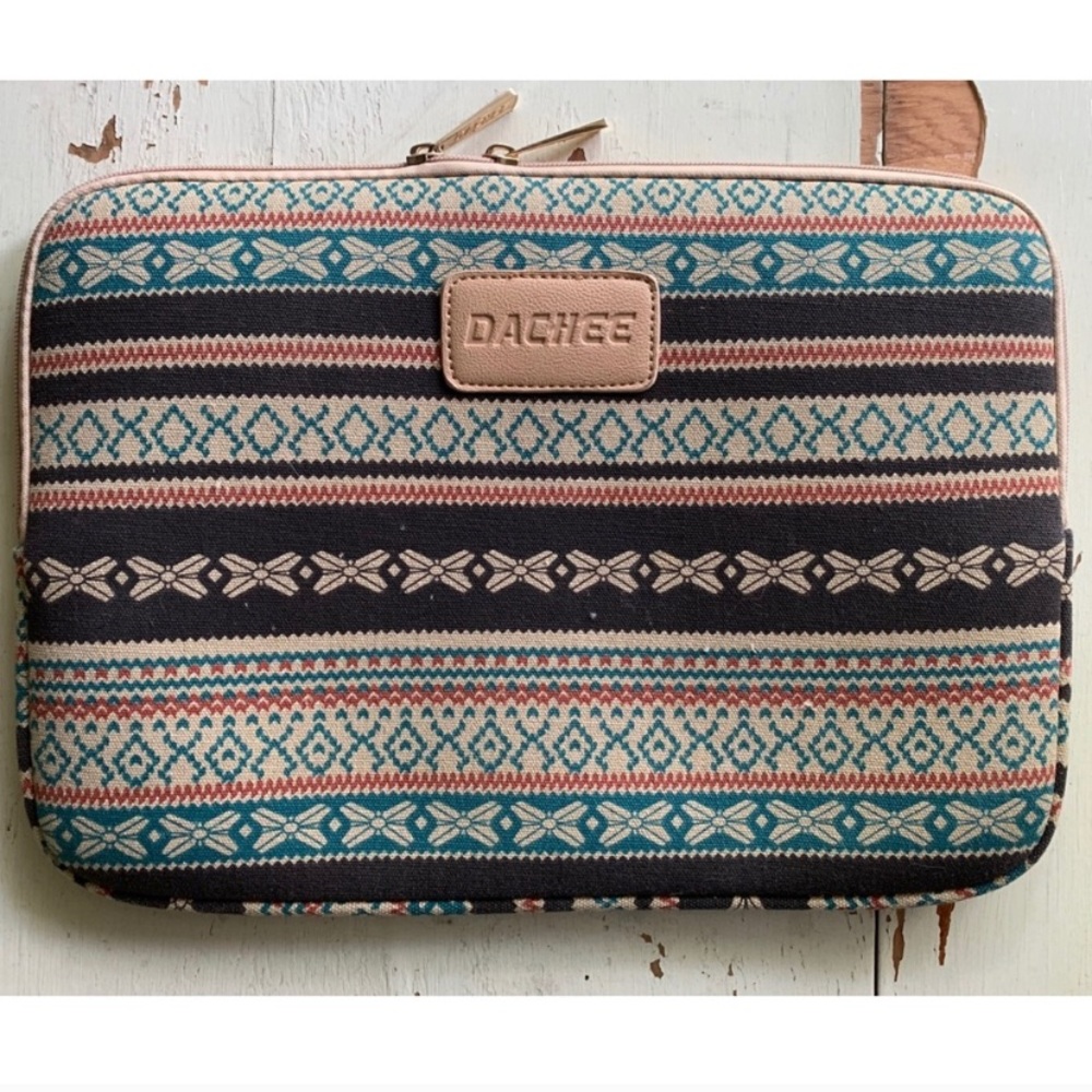 Dachee : geometric pattern laptop case